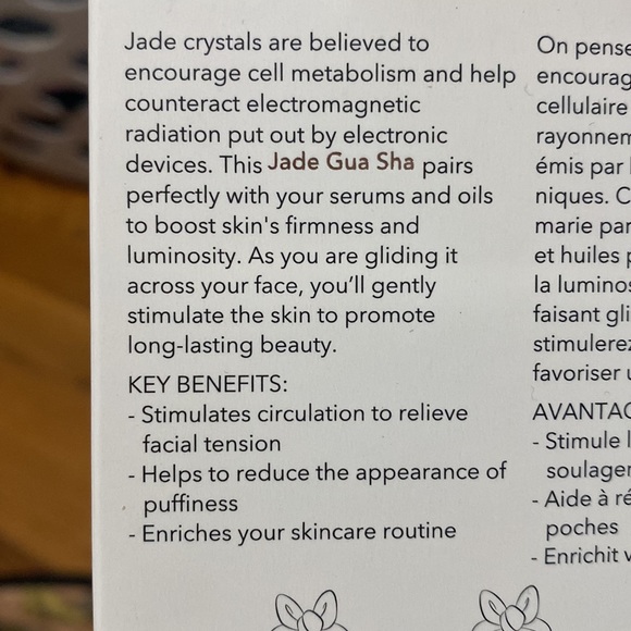 Jade Gua Sha Therapy Tool - Picture 3 of 4